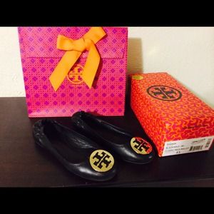 Tory burch reva flats Size 8.5 Tory burch reva flats Size 8.5