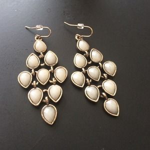 Grey teardrop chandelier earrings Grey teardrop chandelier earrings