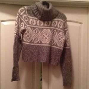 Tribal crop top sweater grey and cream Tribal crop top sweater grey and cream