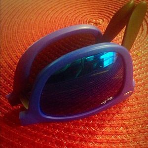 Ray-Ban Accessories - 💯Authentic folding ray-ban wayfarer blue♥️ Ray-Ban Accessories - 💯Authentic folding ray-ban wayfarer blue♥️