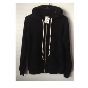 Brandy Melville black hoodie Brandy Melville black hoodie