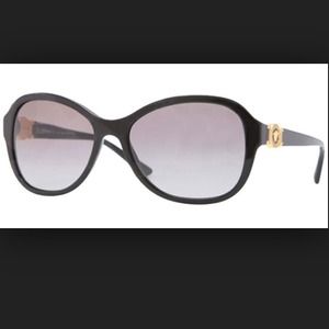Black Versace polarized sunglasses Black Versace polarized sunglasses