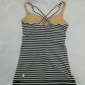 Size 2 free to be lululemon tank Size 2 free to be lululemon tank