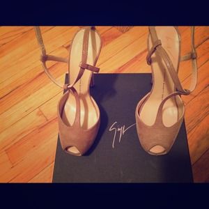 Giuseppe Zanotti Giuseppe Zanotti
