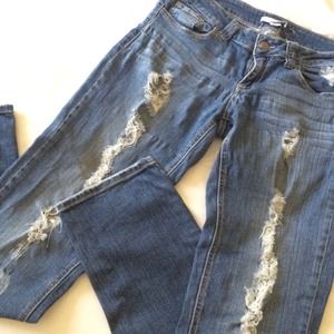 Forever 21 Denim - Forever21 Destroyed Skinny Jeans Forever 21 Denim - Forever21 Destroyed Skinny Jeans