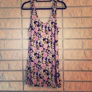 ✨SALE✨Free People Floral Layering Dress ✨SALE✨Free People Floral Layering Dress