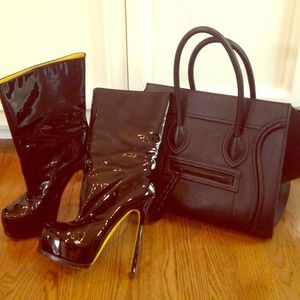Yves Saint Laurent Shoes - 💛💛⚠️YSL black Patent Leather Booties ⚠️💛💛 Yves Saint Laurent Shoes - 💛💛⚠️YSL black Patent Leather Booties ⚠️💛💛