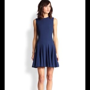 Alice & Olivia chantil flared dress size 0 Alice & Olivia chantil flared dress size 0