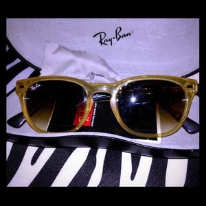 Authentic Ray-Ban Sunglasses Authentic Ray-Ban Sunglasses