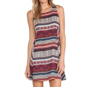 Host Pick๏๏Eight sixty shift mini dress Host Pick๏๏Eight sixty shift mini dress