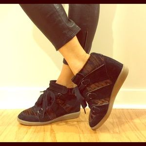 Isabel Marant Shoes - Isabel Marant Bluebel sneaker (PRICE DROP) Isabel Marant Shoes - Isabel Marant Bluebel sneaker (PRICE DROP)