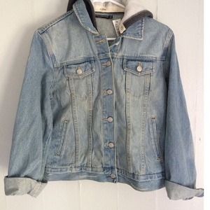 Brandy Melville Jean jacket Brandy Melville Jean jacket