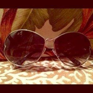 Authentic Louis Vuitton Daisy Sunglasses Authentic Louis Vuitton Daisy Sunglasses