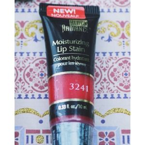 Make-Up Set: Loreal and Black Radiance Make-Up Set: Loreal and Black Radiance