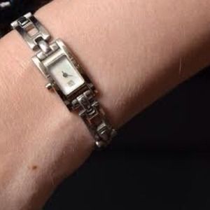 Rectangular face delicate stainless steel watch Rectangular face delicate stainless steel watch