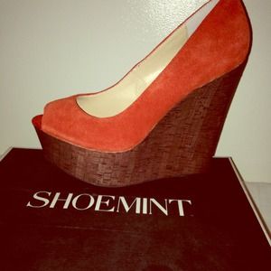 Shoemint Orange suede wedge Shoemint Orange suede wedge