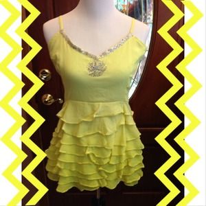Tops - NWOT Ombrรฉ Rhinestone Ruffle Top! Tops - NWOT Ombrรฉ Rhinestone Ruffle Top!