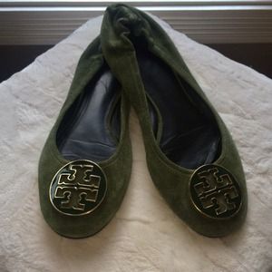 Green suede Tory Burch Reva flats Green suede Tory Burch Reva flats