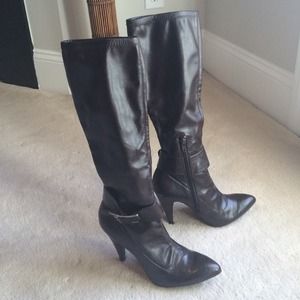 BCBG tall dark chocolate brown boots BCBG tall dark chocolate brown boots