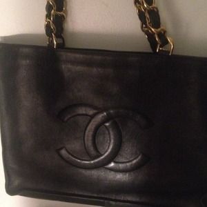 ⭐️Host Pick⭐️Authentic chanel handbag ⭐️Host Pick⭐️Authentic chanel handbag