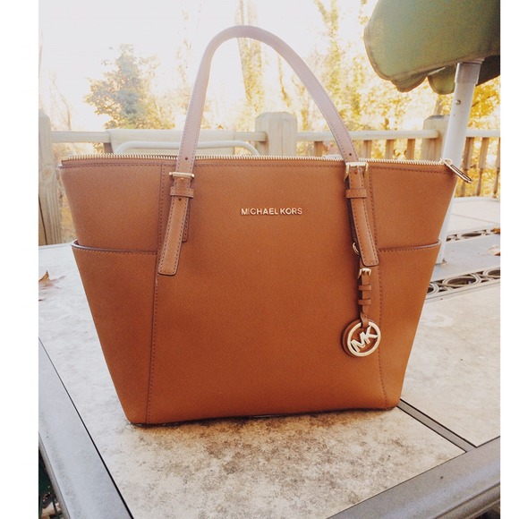 Michael Kors Jet Set Saffiano Michael Kors Jet Set Saffiano