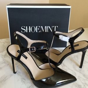 Shoemint Mara black patent pump - size 8.5 Shoemint Mara black patent pump - size 8.5