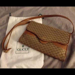  Auth. {gucci} Vintage Shoulder Bag Auth. {gucci} Vintage Shoulder Bag