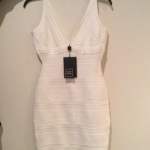 Herve Leger Dresses & Skirts - NWT Authentic Herve Leger Lauren Dress Herve Leger Dresses & Skirts - NWT Authentic Herve Leger Lauren Dress