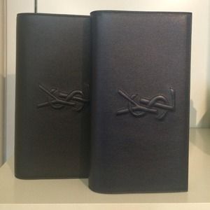 Yves Saint Laurent Belle De Jour Clutch in Black Yves Saint Laurent Belle De Jour Clutch in Black