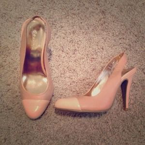 Blush nude pink cap toe pumps heels slingback 6 Blush nude pink cap toe pumps heels slingback 6