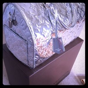 %AUTH LIMITED EDITION LV CROME BAG %AUTH LIMITED EDITION LV CROME BAG