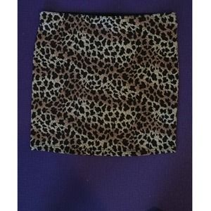 Forever 21 Cheetah Print Pencil Skirt Forever 21 Cheetah Print Pencil Skirt