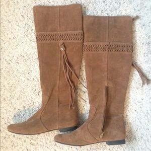 Mudd Tassle Brown Suede Boots Mudd Tassle Brown Suede Boots