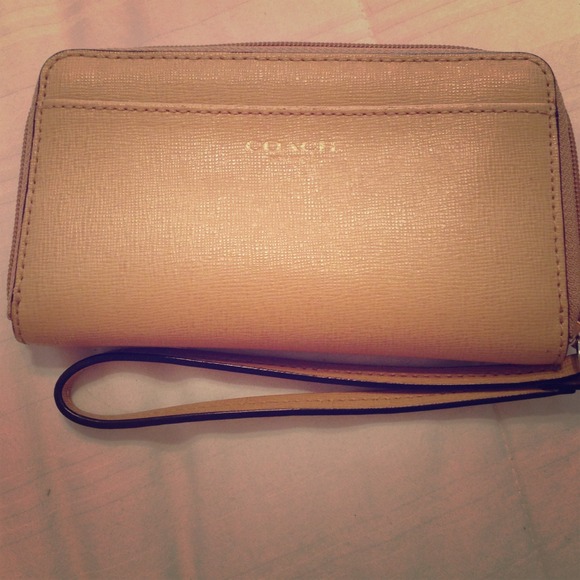 coach wallets 80