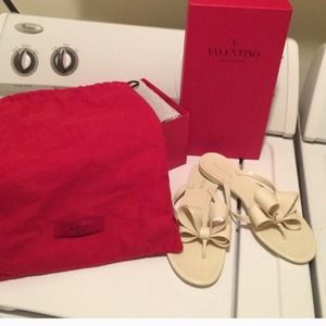 Valentino Shoes - ️Authenic Valentino Bow flats Valentino Shoes - ️Authenic Valentino Bow flats