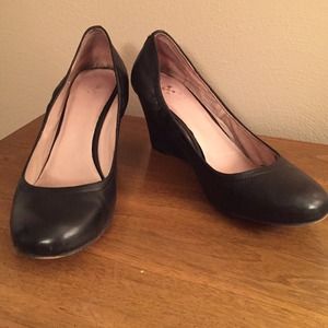 Vince Camuto black wedge heels Vince Camuto black wedge heels
