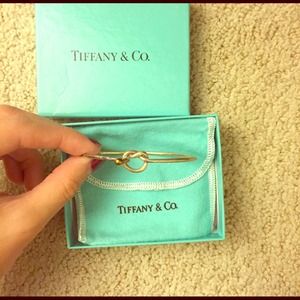 Authentic Tiffany & Co. Love Knot 18K bangle Authentic Tiffany & Co. Love Knot 18K bangle