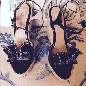 Valentino Shoes - Valentino Black Patent Leather Bow Sandals 10/40 Valentino Shoes - Valentino Black Patent Leather Bow Sandals 10/40