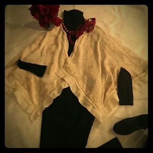 Free People cape. Gorgeous. Free People cape. Gorgeous.
