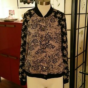 Free People soft silk like Bomber jacket Floral S Free People soft silk like Bomber jacket Floral S