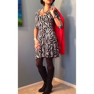 A. Byer Dresses & Skirts - A. Byer Black & White Casual Dress Size M A. Byer Dresses & Skirts - A. Byer Black & White Casual Dress Size M