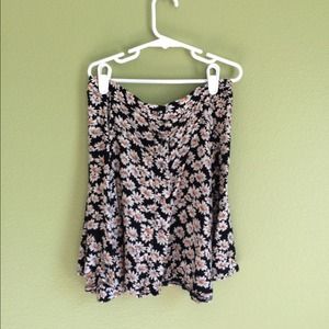 Brandy Melville Daisy Button Up Skirt Brandy Melville Daisy Button Up Skirt