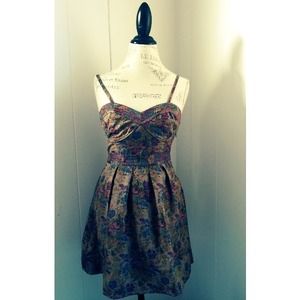 FREE PEOPLE pretty Strappy dress. FREE PEOPLE pretty Strappy dress.