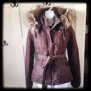 Quilted brown Abercrombie puffer coat parka Quilted brown Abercrombie puffer coat parka