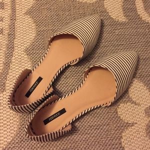 Striped pointed toe flats Striped pointed toe flats