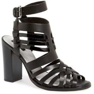 Topshop Shoes - HP 🎉 Topshop Rochelle sandals Topshop Shoes - HP 🎉 Topshop Rochelle sandals