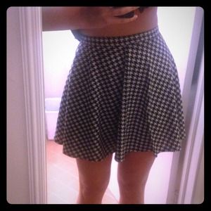 Houndstooth skater skirt Houndstooth skater skirt
