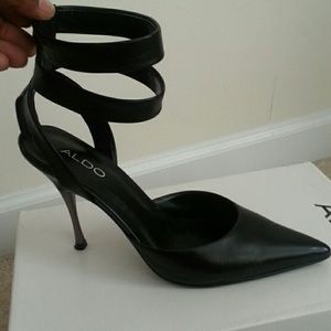 Aldo Black Faux leather double ankle strap pumps Aldo Black Faux leather double ankle strap pumps