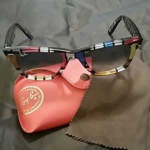 Brand new RAYBAN WAYFARER'S SPECIAL SERIES Brand new RAYBAN WAYFARER'S SPECIAL SERIES