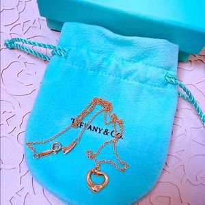 Authentic Tiffany & Co 18k Rose Gold Necklace Authentic Tiffany & Co 18k Rose Gold Necklace